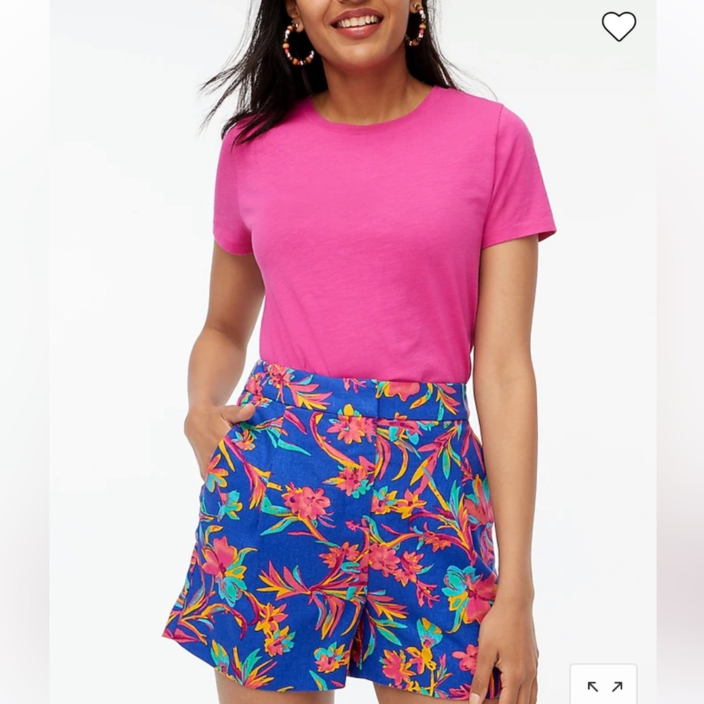 NWT J Crew Factory Pleated short with elastic waist
Size 2